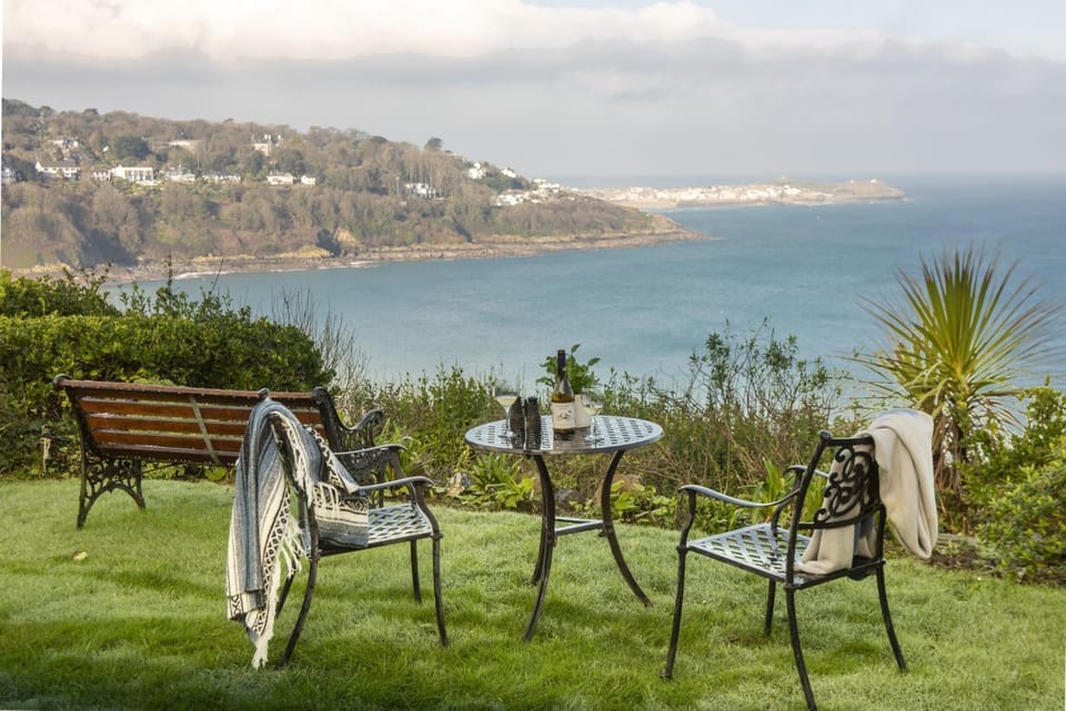 Natural landscape, Seating area, Sea view