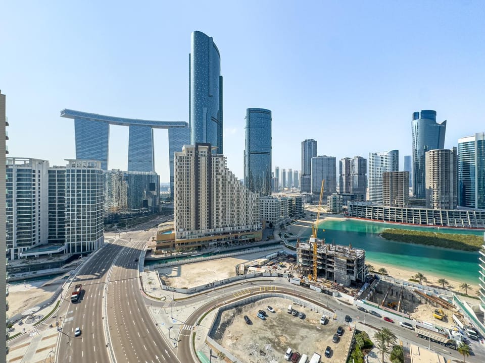 Full Mangrove Views - 5 min walk to Beach, Reem Park and Shams Boutik Mall - Modern Building - High Floor Apartment in Abu Dhabi