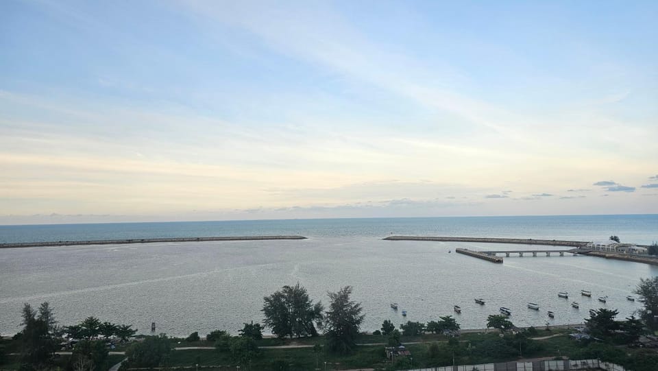 Siti Seaview Homestay, Pangsapuri Ladang Tanjung, Kuala Terengganu Apartment in Terengganu, Malaysia