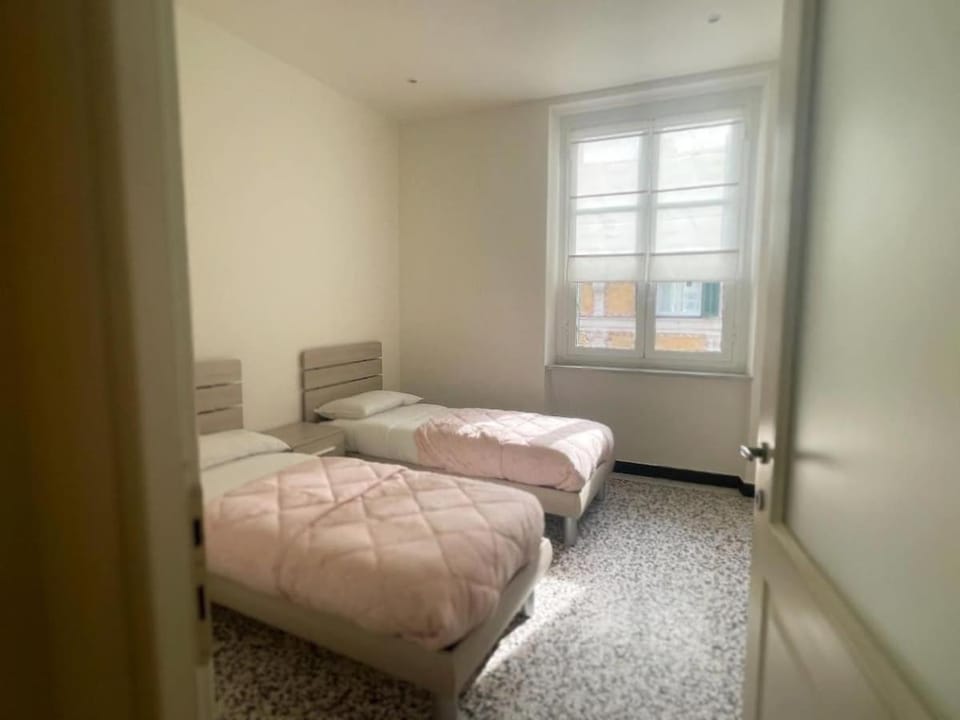 Appartamento B moderno nel centro storico Apartment in Genoa