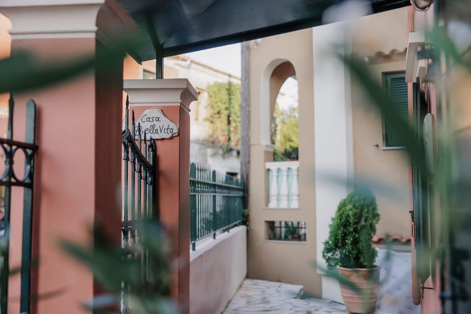 Property building, Patio, Facade/entrance, Day