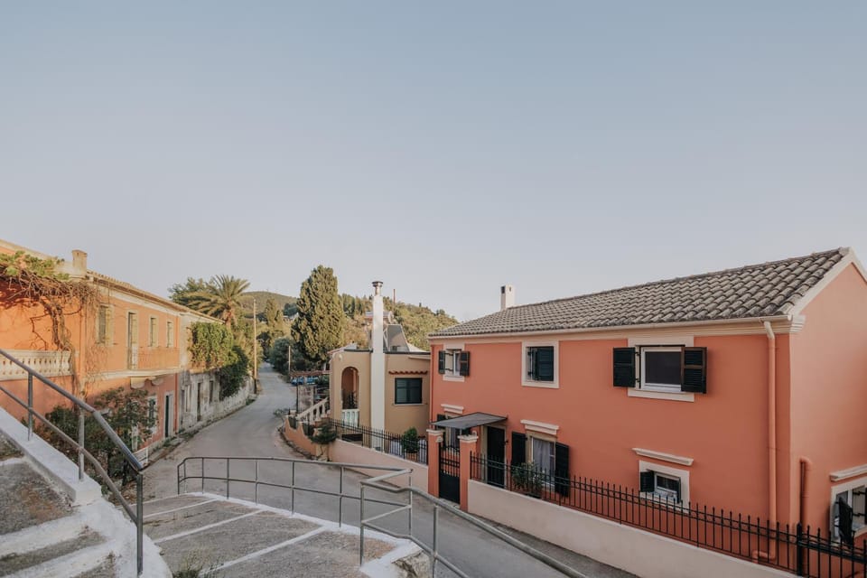 Property building, Day, Neighbourhood, Street view, Location, Parking
