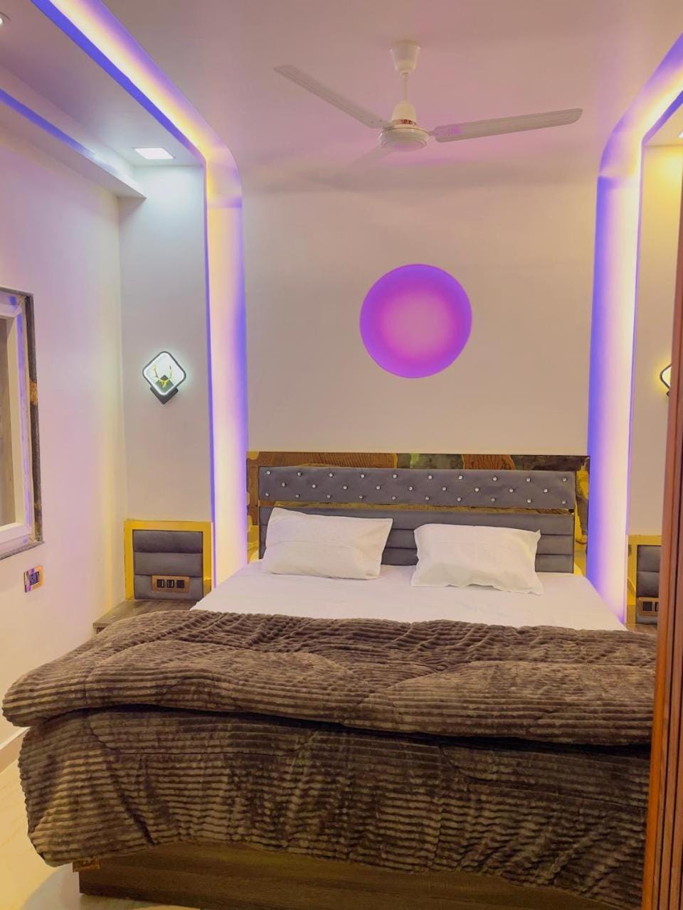 Shri Radhey Krishna Home Stay Apartment in Uttar Pradesh