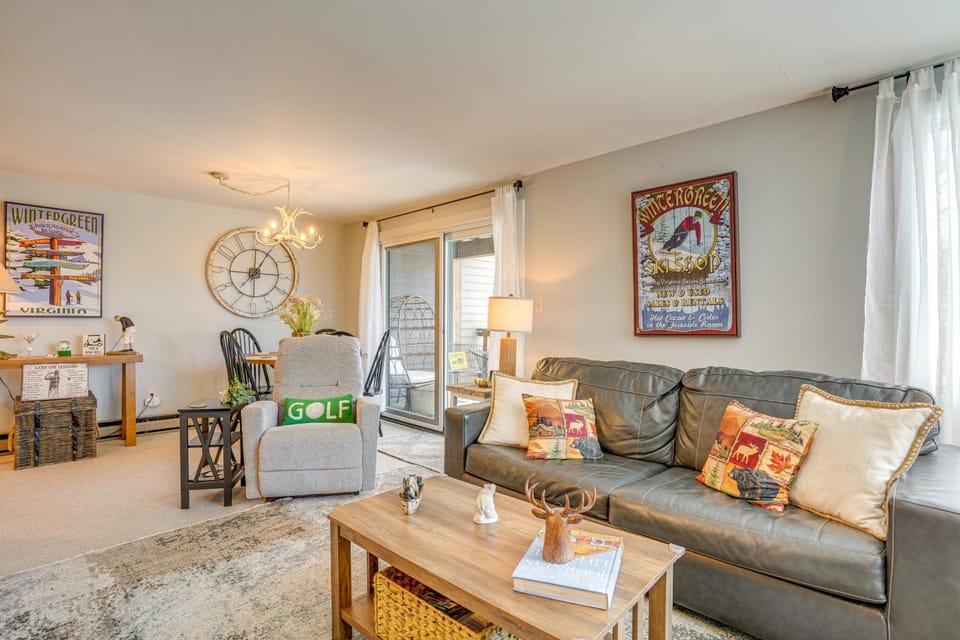 Wintergreen Resort Condo: Deck & Golf Course Views House in Nelson County