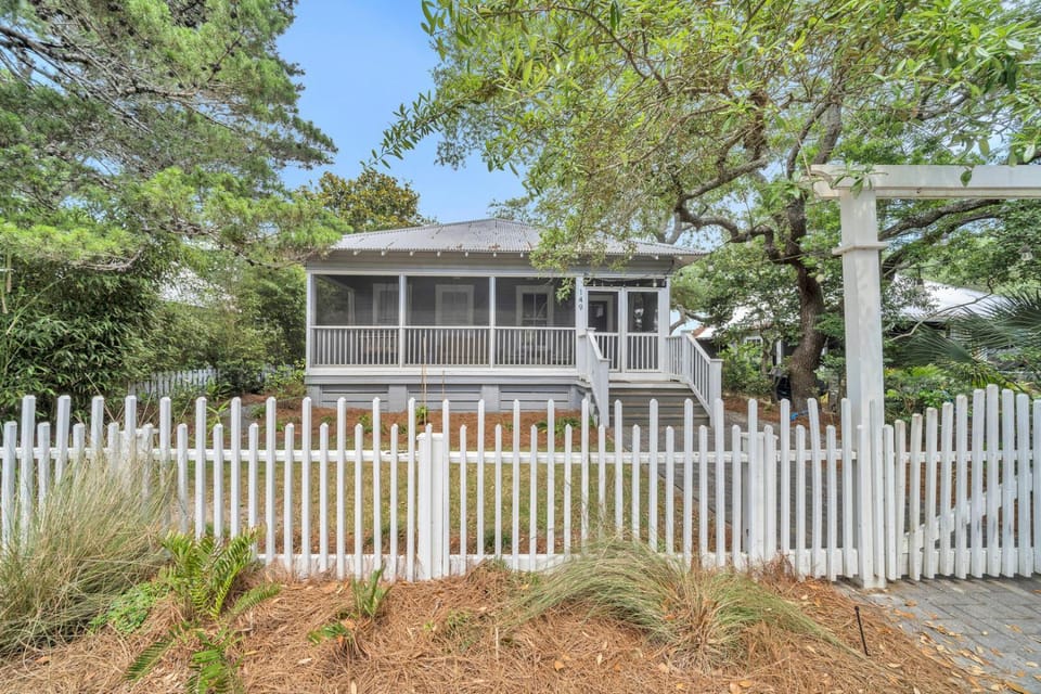 Available for Season! Heart of Grayton Beach Private Pool House in Grayton Beach