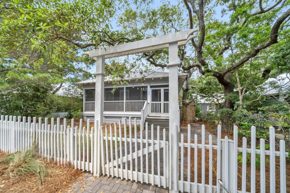 Available for Season! Heart of Grayton Beach Private Pool House in Grayton Beach
