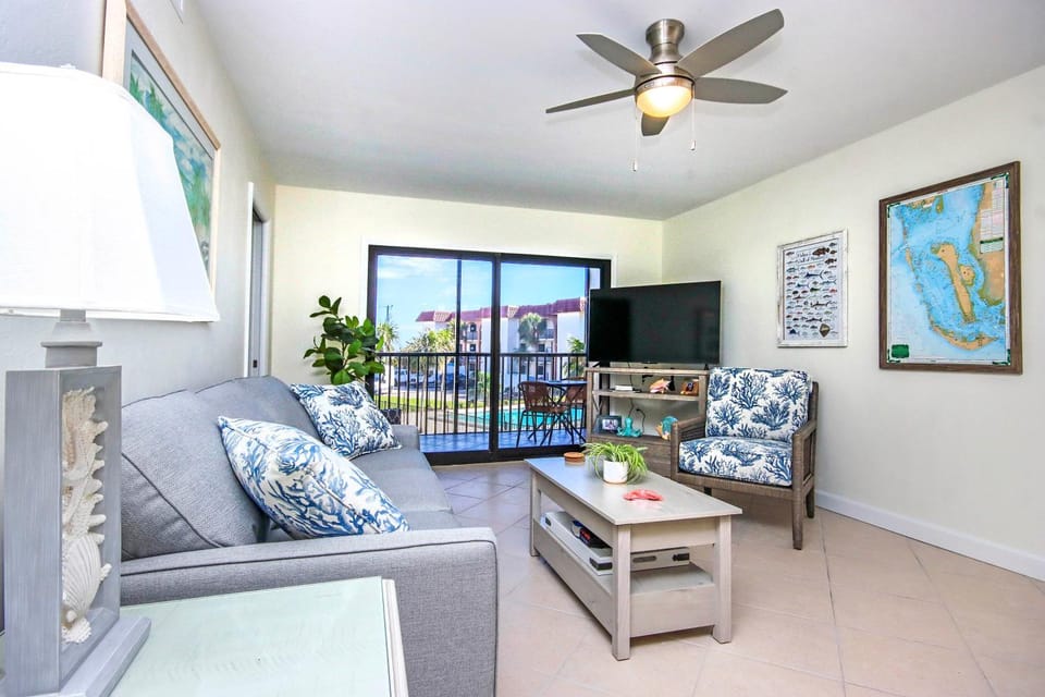 Sanibel Island Condo With All Of The Amenities 2C2 Apartment in Sanibel Island