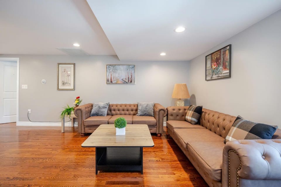Sparkling 2BR Quincy Apt near Wollaston Beach - Free Parking, Balcony, TV, Pet Friendly 74R Apartment in Quincy