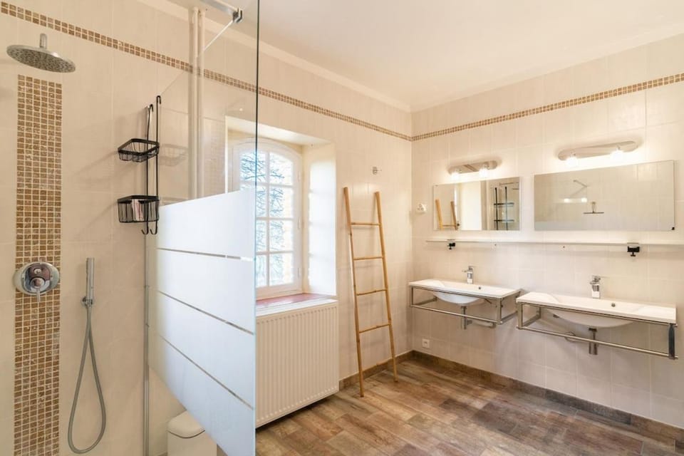 Bastide d'exception avec piscine - Idéal groupe et séminaire - 15 pers Villa in Occitanie