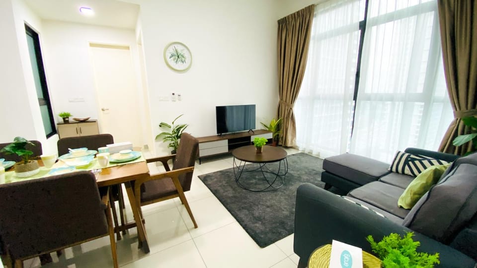Condo Ioi City Mall Putrajaya, 3 & 2 Bedrooms, near to Hospital Serdang, UPM, Uniten Apartment in Putrajaya