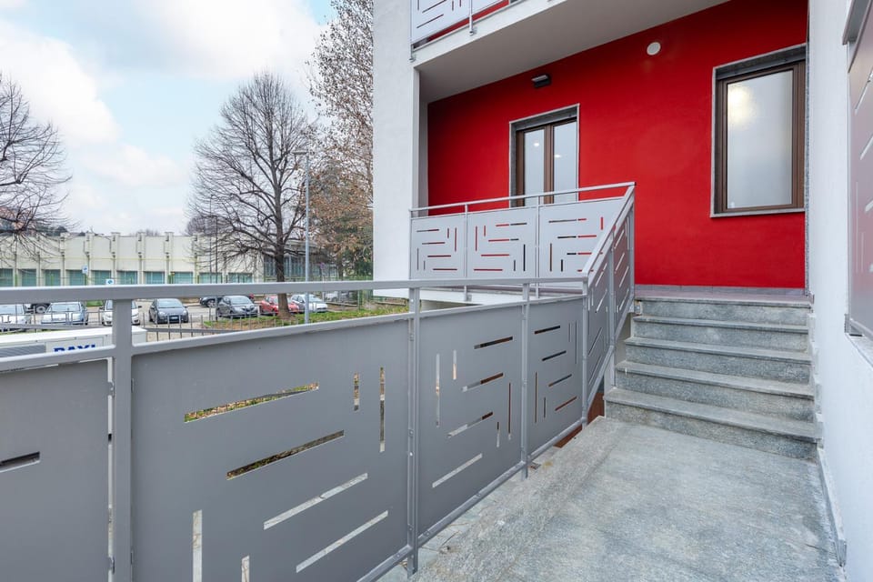 Property building, Balcony/Terrace