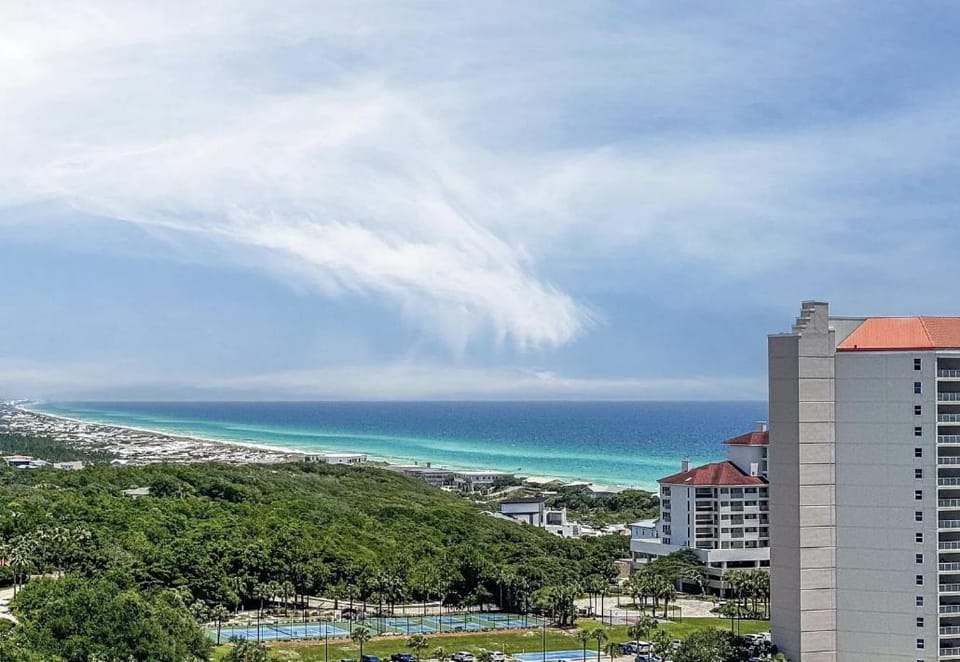 Available for Season! Peace of Paradise in Destin Apartment in Miramar Beach