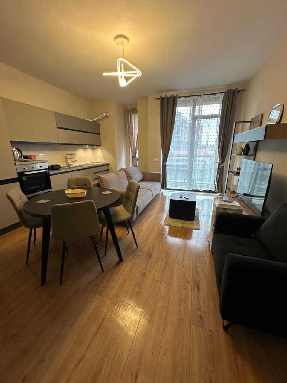 TV and multimedia, Dining area