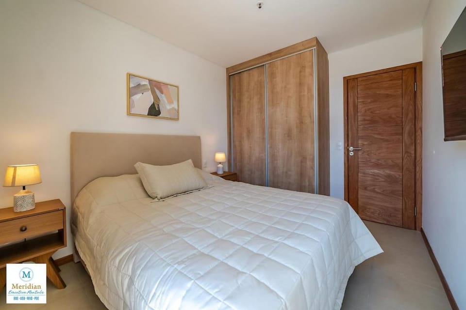 206 Emerald! Boutique Building - Walk to the Shopping del Sol! Apartment in Asunción