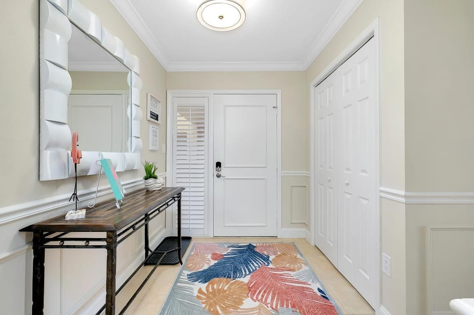 Available for Season! Tequila Sunrise on Siesta Key Apartment in Siesta Beach