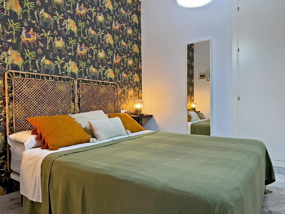 Bed, Bedroom