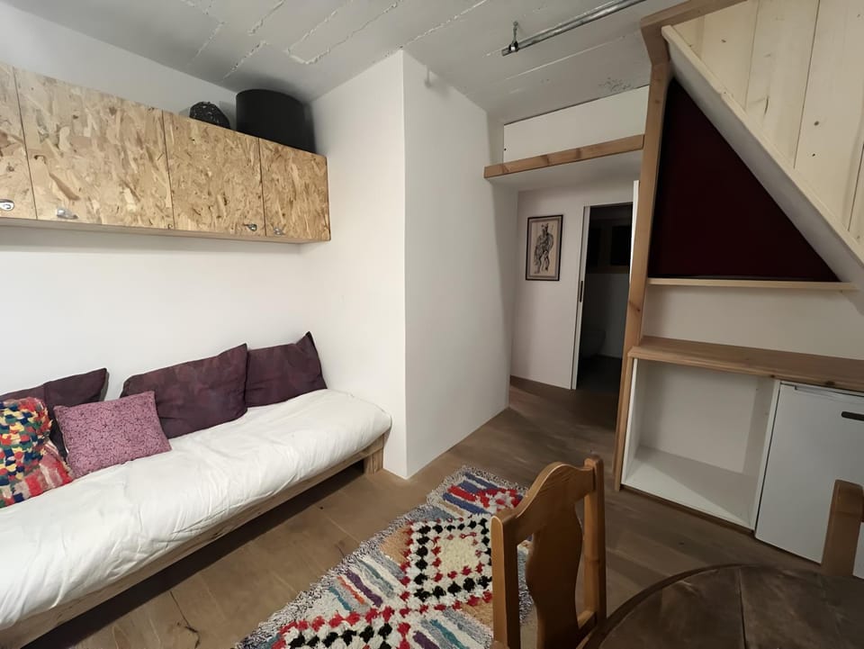Property building, Living room