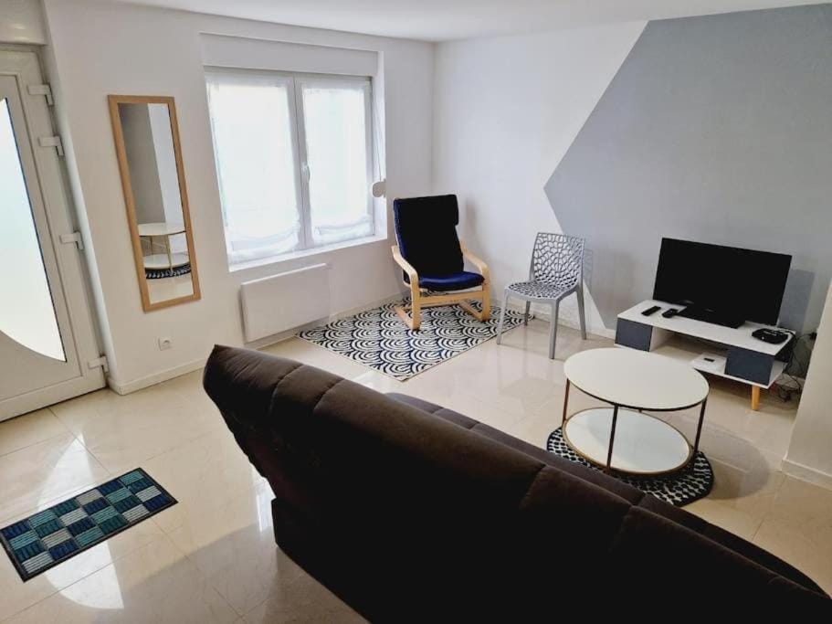 Maison calme et toute équipée avec jardin House in Hauts-de-France