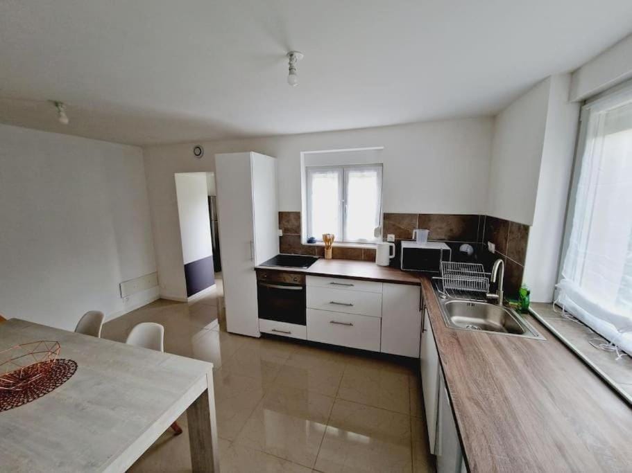 Maison calme et toute équipée avec jardin House in Hauts-de-France