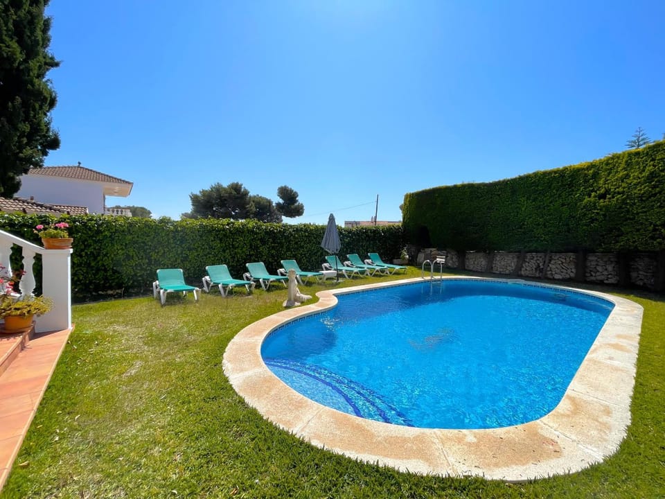 Villa Can Che by Sonne Villas Villa in Serpentona