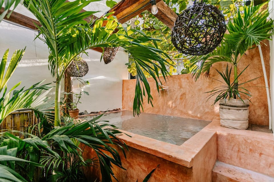 Hot Tub, Garden view
