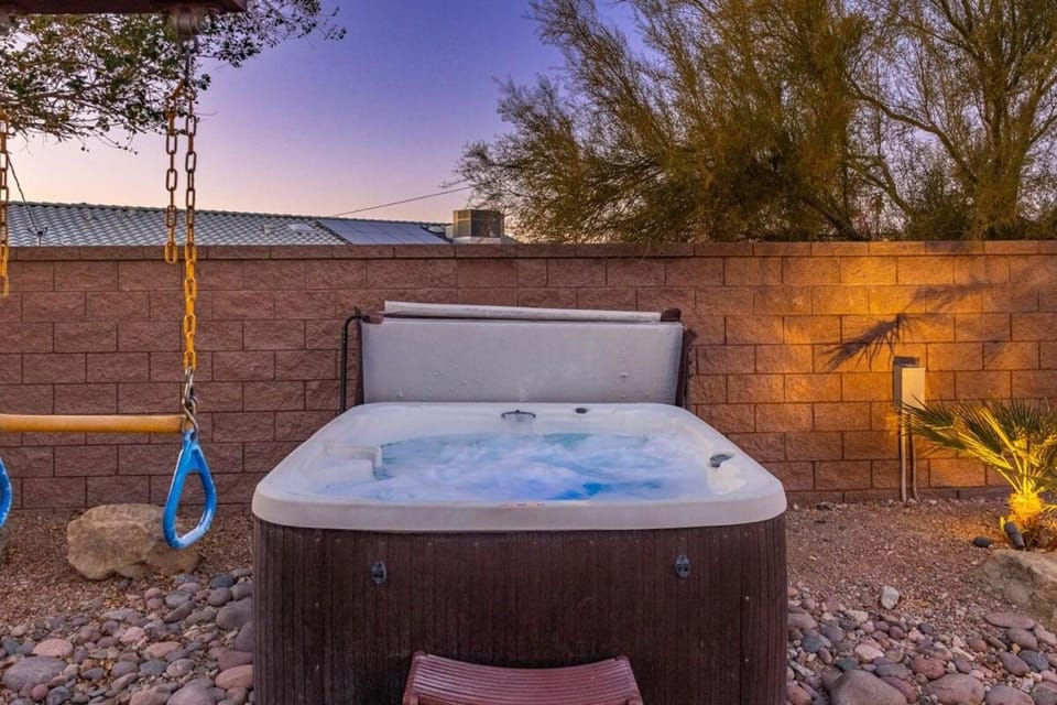 Avalon Havasu Pool Spa Playground Sleeps 20 House in Lake Havasu City
