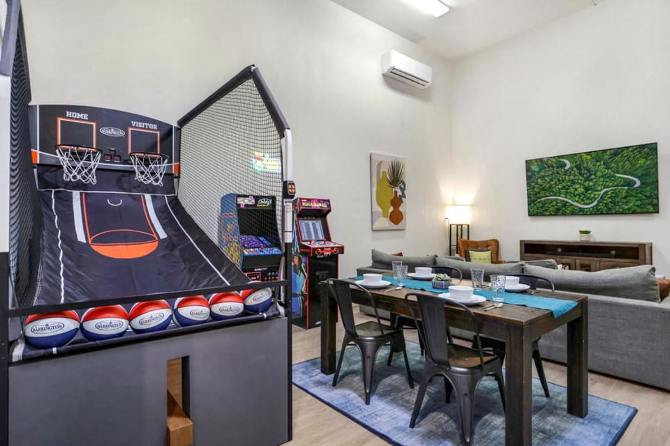Avalon Havasu Pool Spa Playground Sleeps 20 House in Lake Havasu City