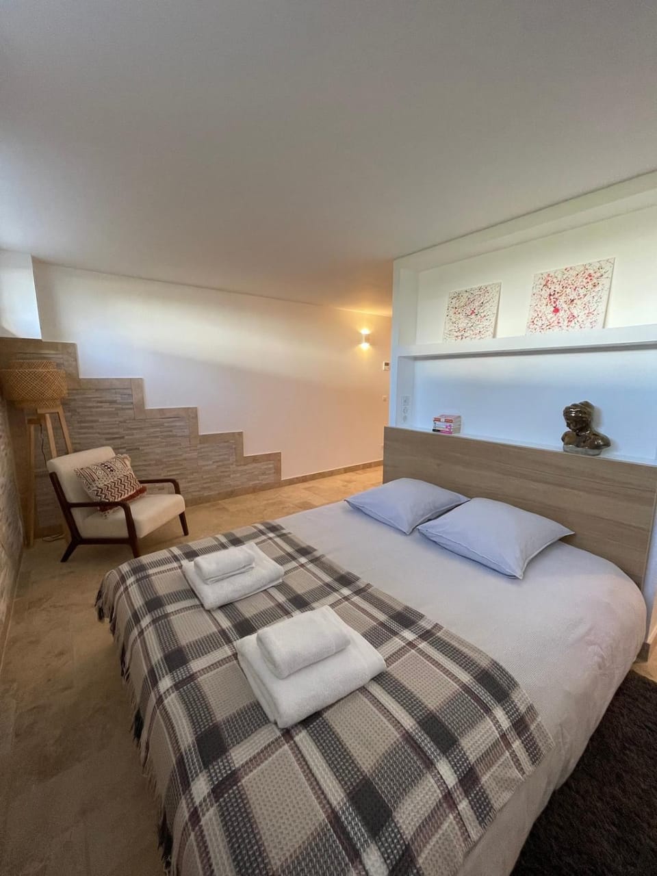 Duplex indépendant avec clim et parking St Donat Apartment in Aix-en-Provence