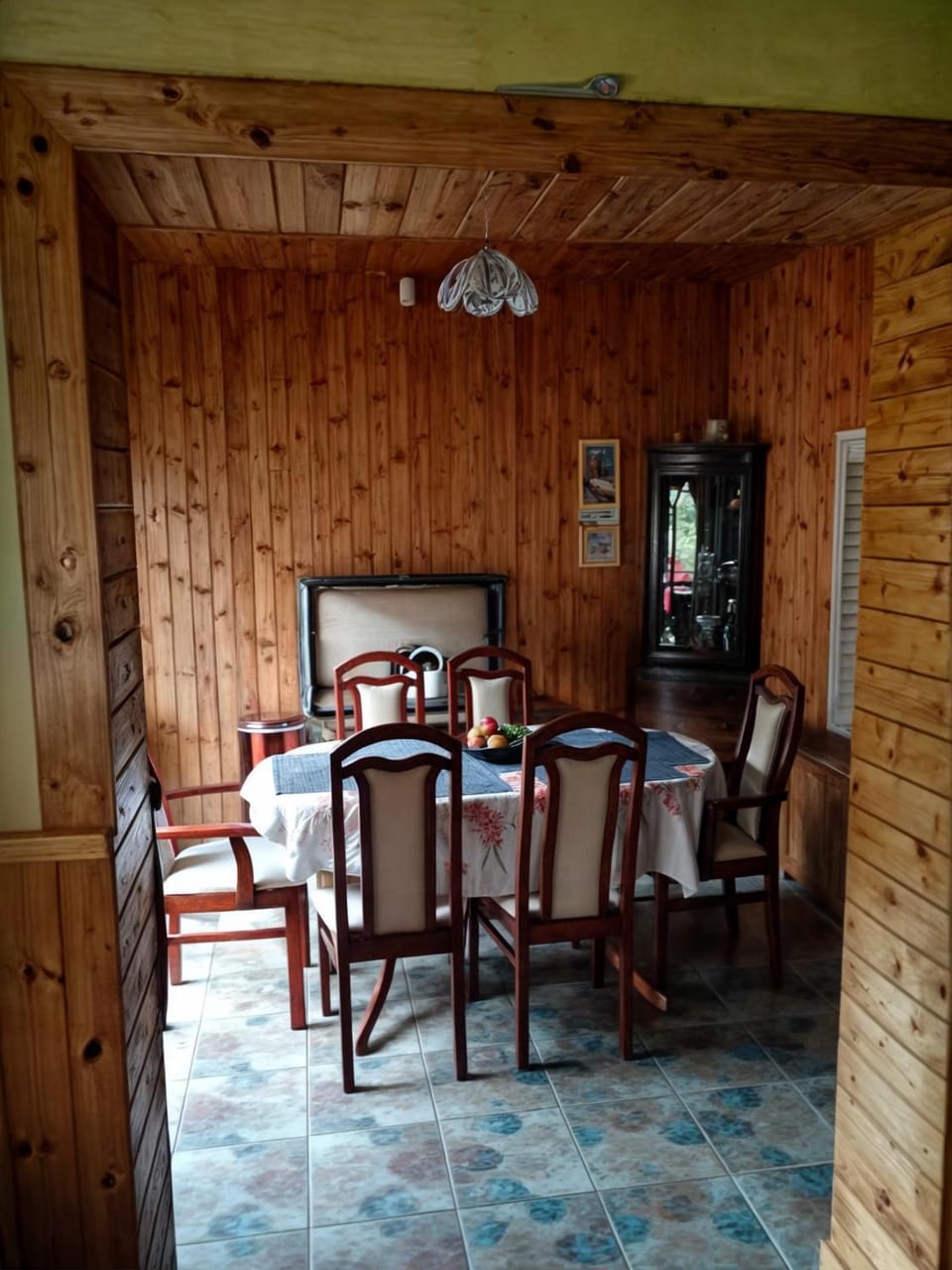 Dining area, kitchen, Internal: Not applicable to any particular room