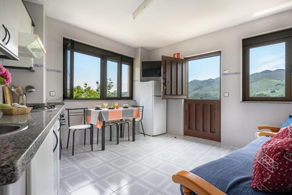 Vivienda Vacacional Honorato 1 Chalet in Asturias