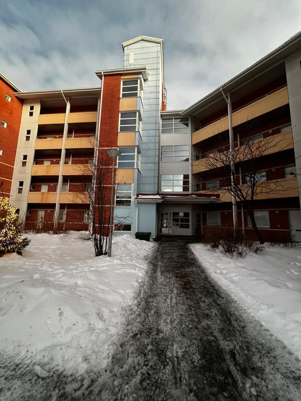 Property building, Day, Winter