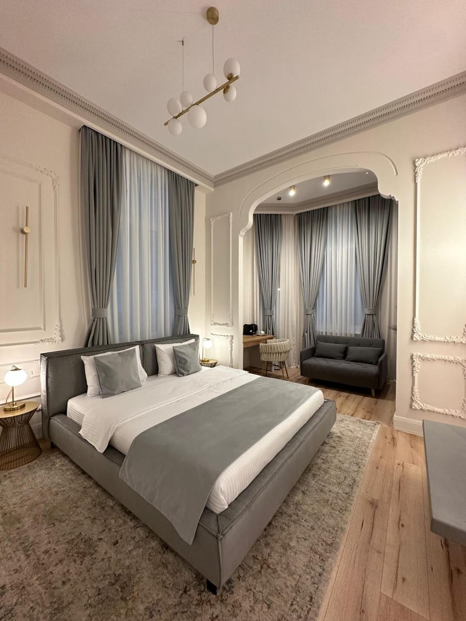 Photo of the whole room