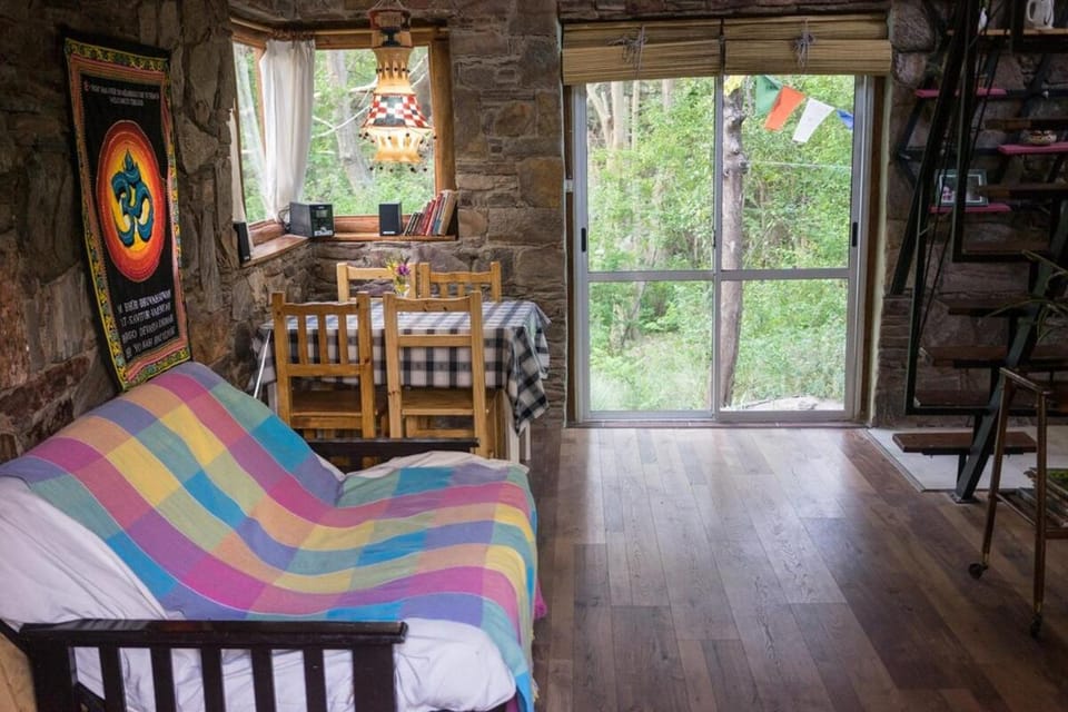 Cabaña de piedra de ensueño al pie de la sierra Chalet in San Luis Province, Argentina