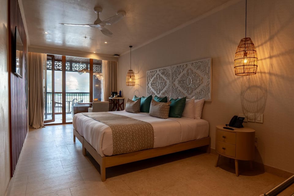 Bed, Balcony/Terrace, Photo of the whole room, Bedroom