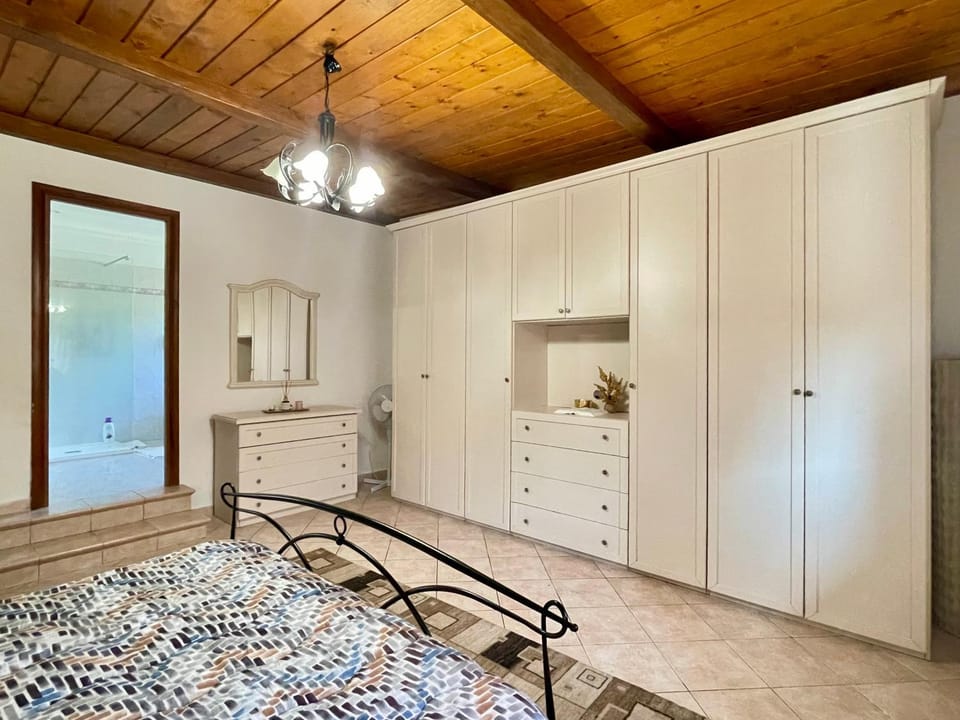 Bedroom, furniture