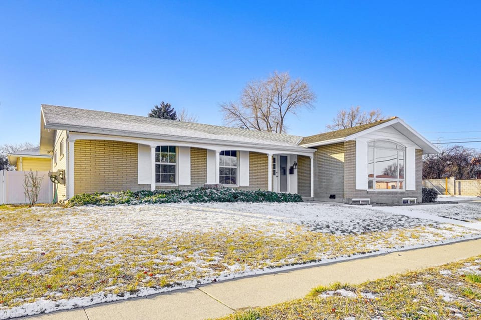 3 Mi to Valley Fair Mall: Salt Lake City Apt! Apartment in West Valley City