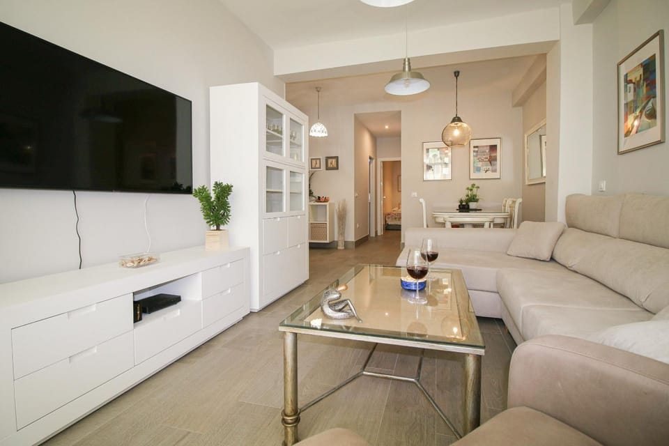 TV and multimedia, Living room, Dining area