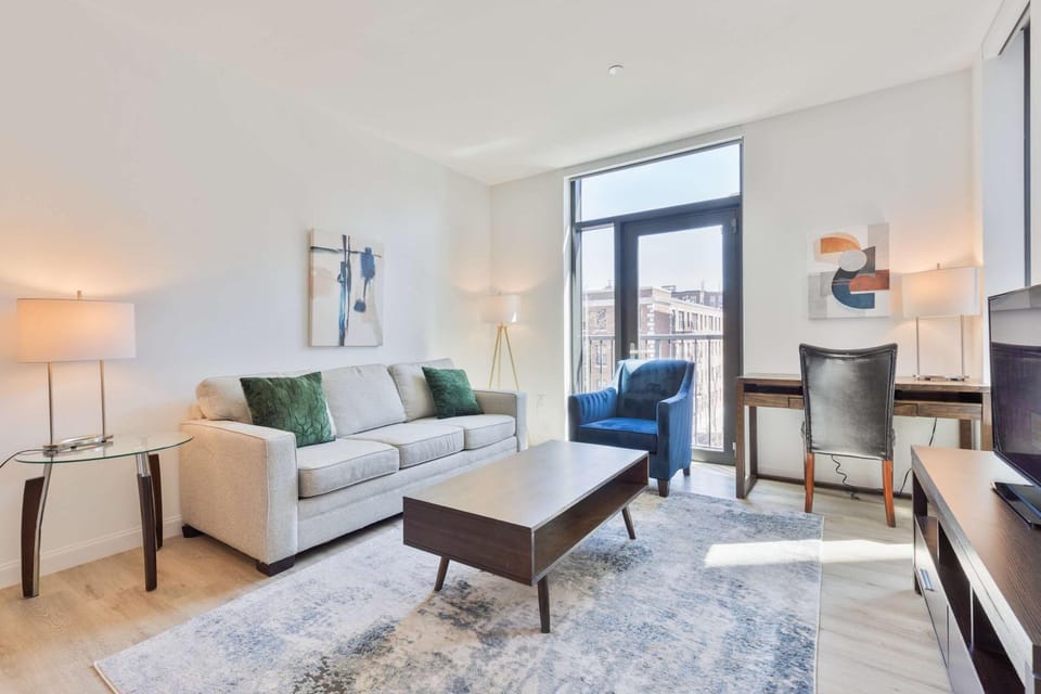Gorgeous Apt with Kitchen with Gym Apartment in Boston