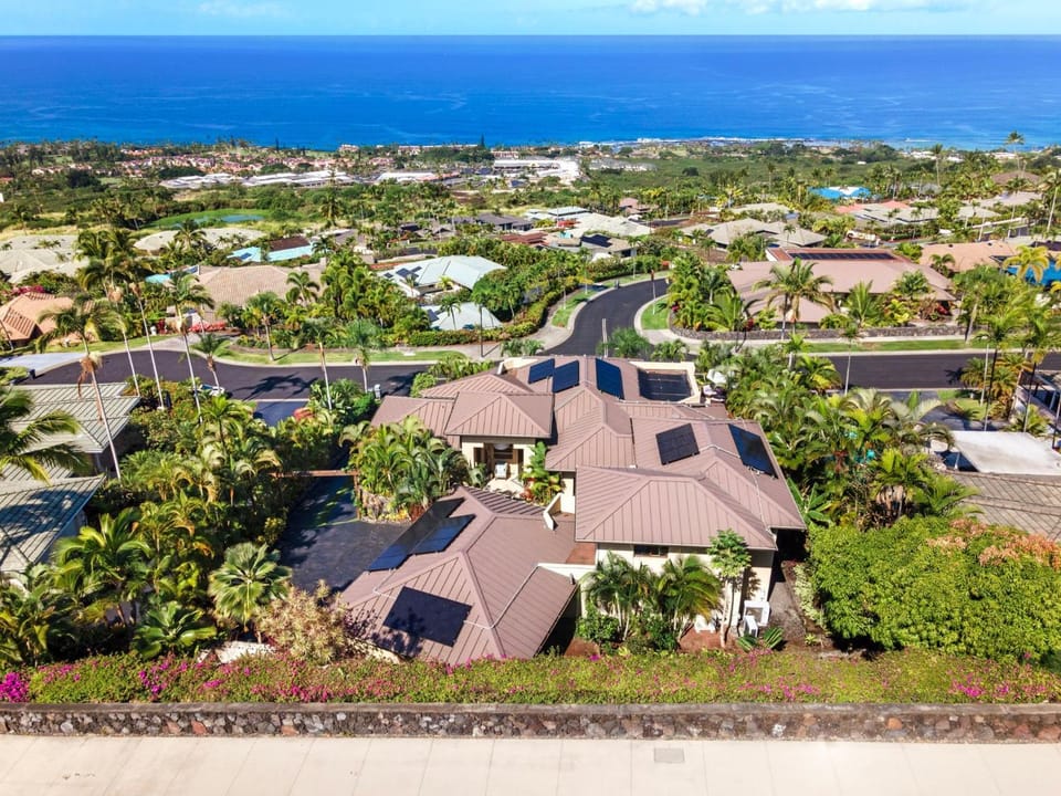 Keauhou Estates Hale Ohana lea 11 House in Honalo