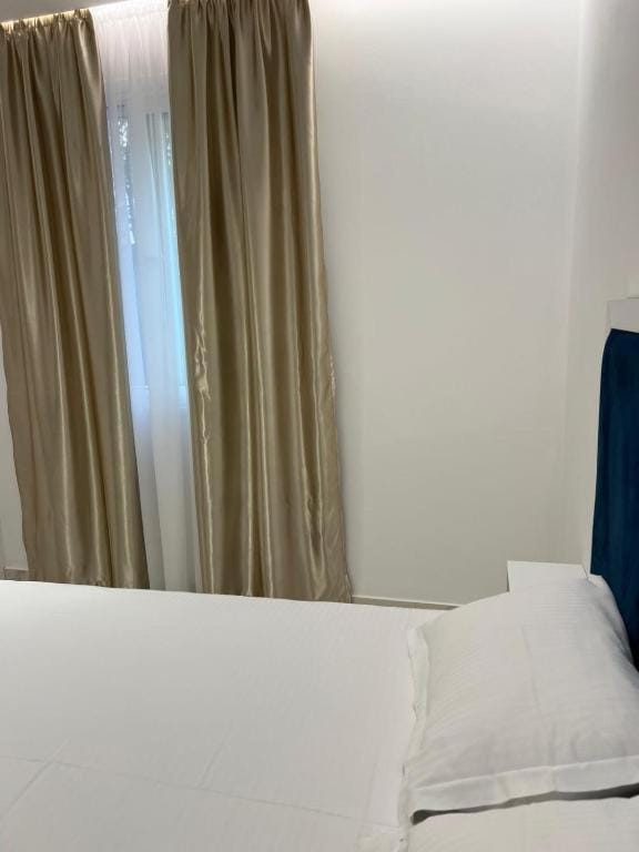 Vila Goxhaj Bed and Breakfast in Sarandë