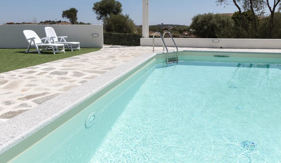 Swimming pool, Swimming pool