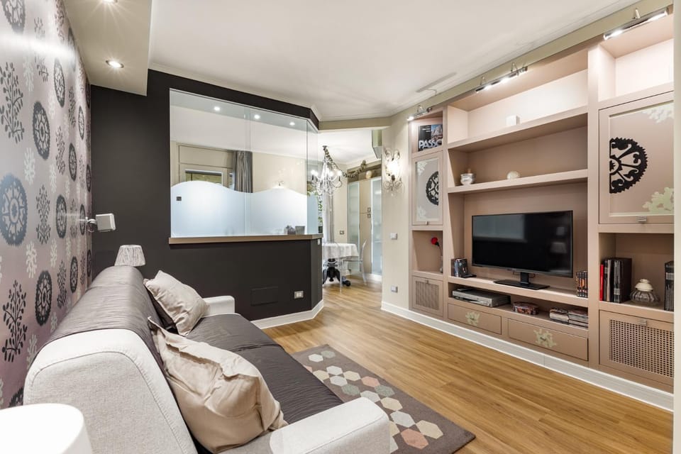 Communal lounge/ TV room, Living room, Seating area