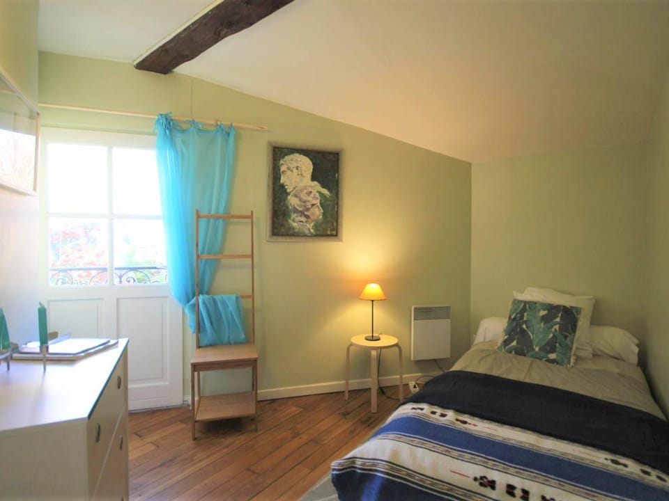 Charmant gîte avec WIFI aux portes de Paris - FR-1-527-97 Apartment in Saint-Germain-en-Laye