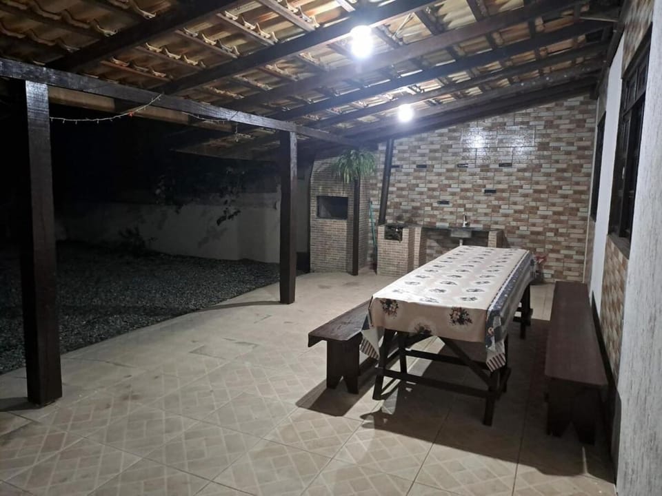 CASA 500 mts quilombo beach near Beto Carrero House in Penha