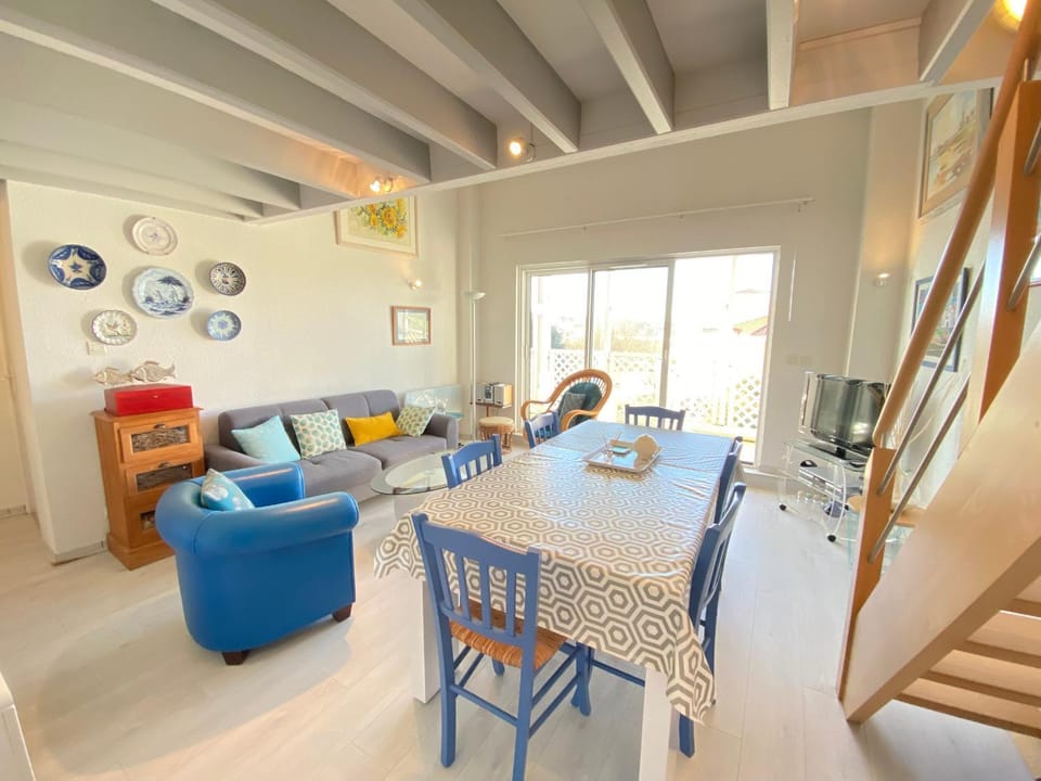 Appartement avec vue mer, piscine et WiFi - FR-1-709-82 Apartment in Fouras