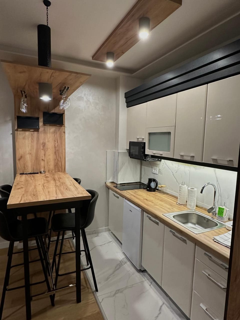 Kitchen or kitchenette, Living room, Dining area, stove