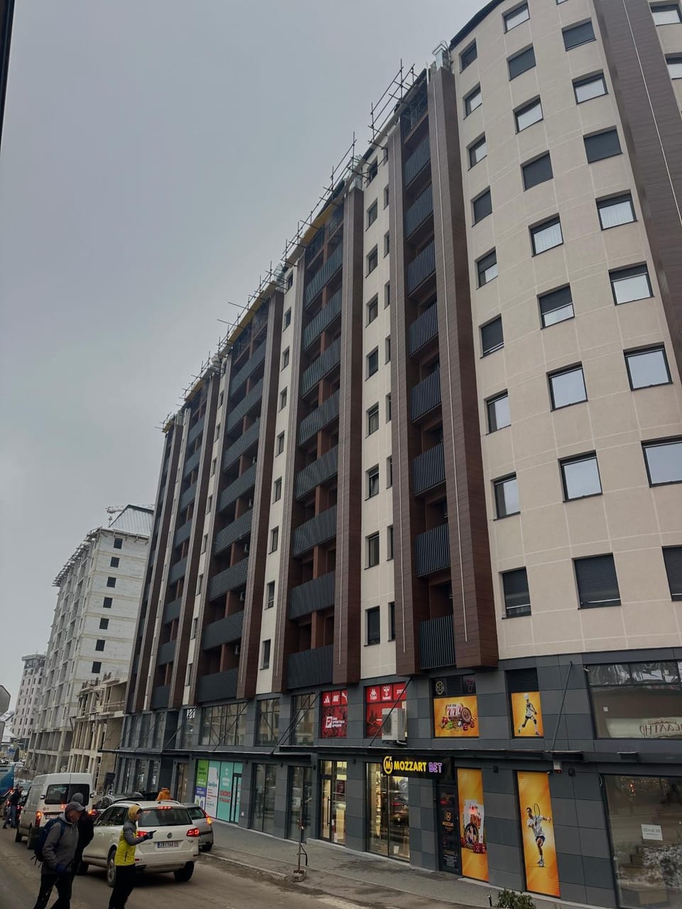 Property building, Neighbourhood, Location, Parking