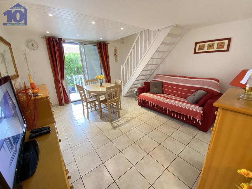 Pavillon climatisé avec piscine, proche plage, 2 chambres - FR-1-781-81 House in Occitanie