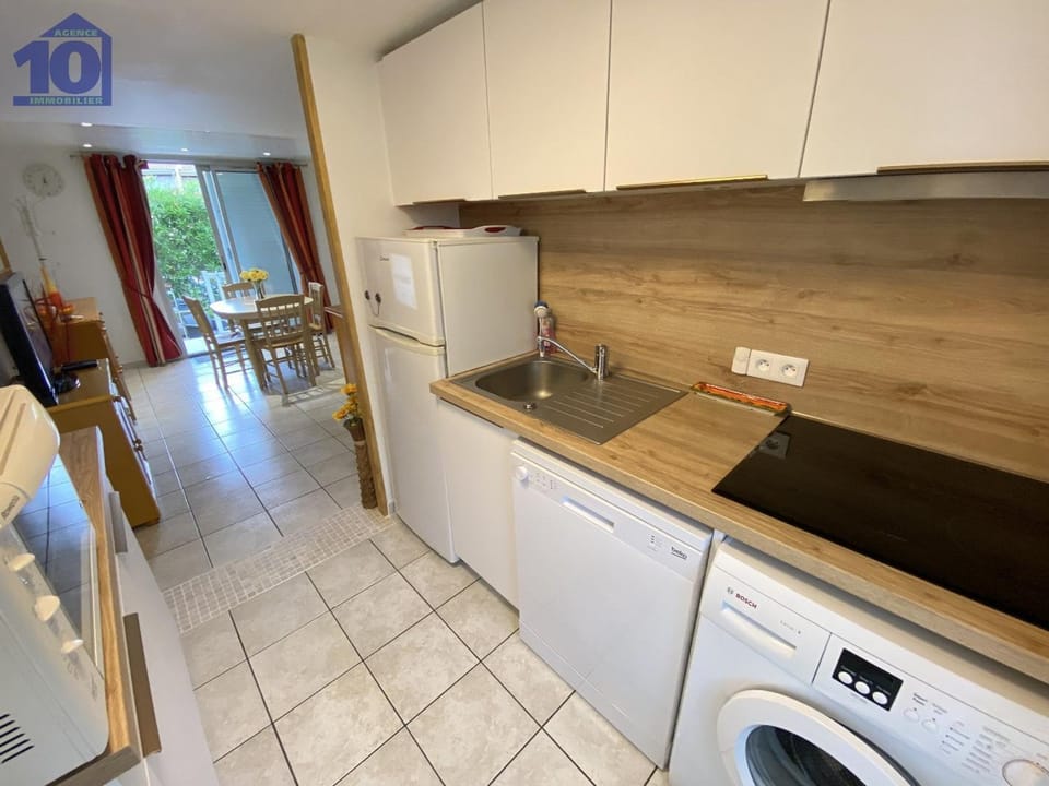 Pavillon climatisé avec piscine, proche plage, 2 chambres - FR-1-781-81 House in Occitanie