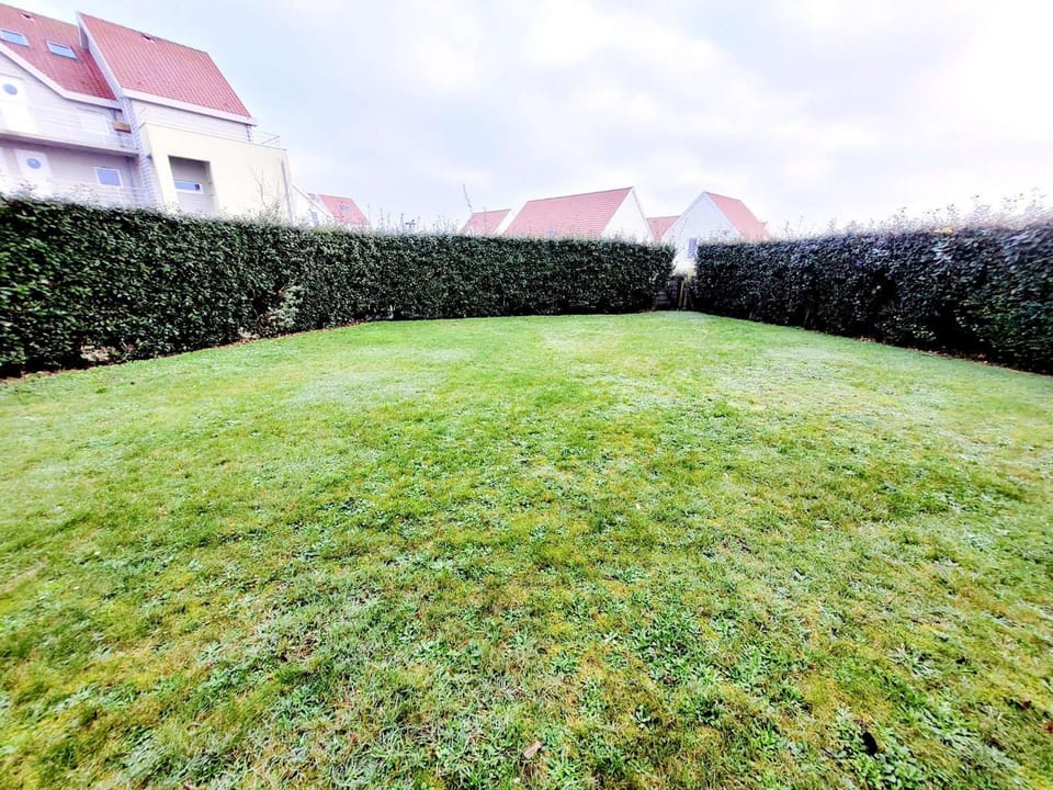 Villa moderne 3 chambres avec jardin, WiFi et parking, proche plage - FR-1-675-44 Villa in Wimereux